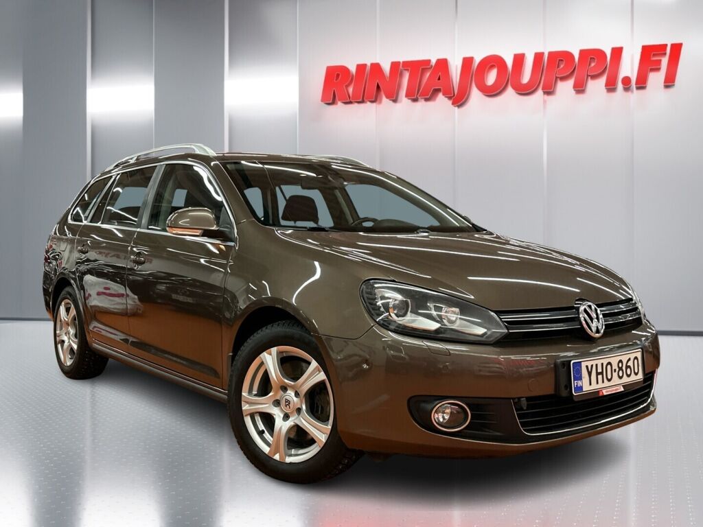 Volkswagen Golf 2011 Ruskea (beige)
