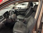 Volkswagen Golf 2011 Ruskea (beige)