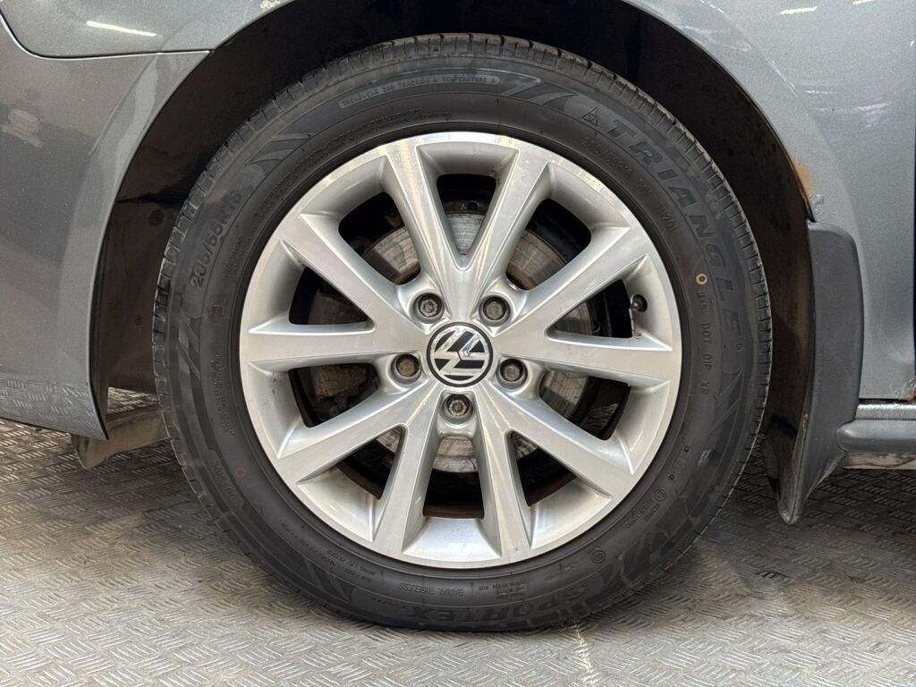 Volkswagen Golf 2011 Harmaa