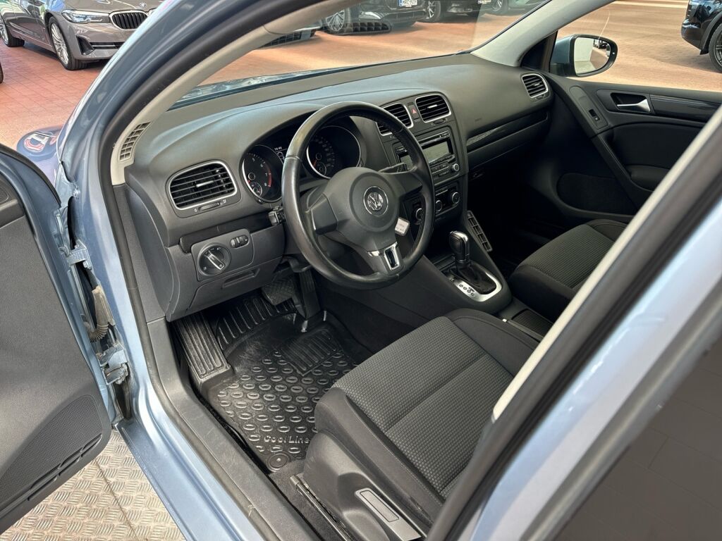 Volkswagen Golf 2011 Sininen