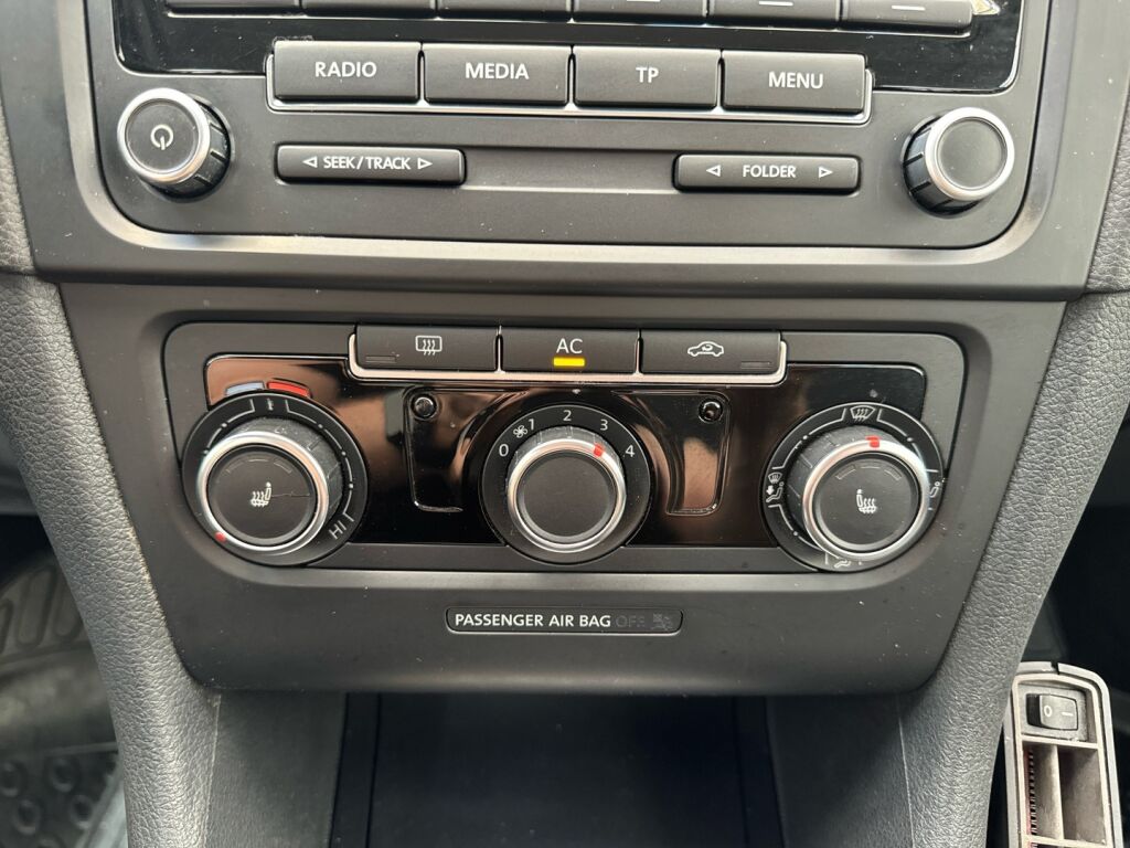 Volkswagen Golf 2011 Sininen