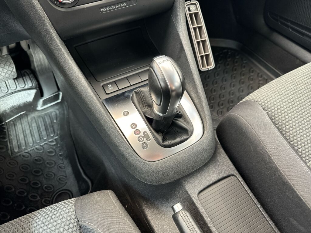 Volkswagen Golf 2011 Sininen