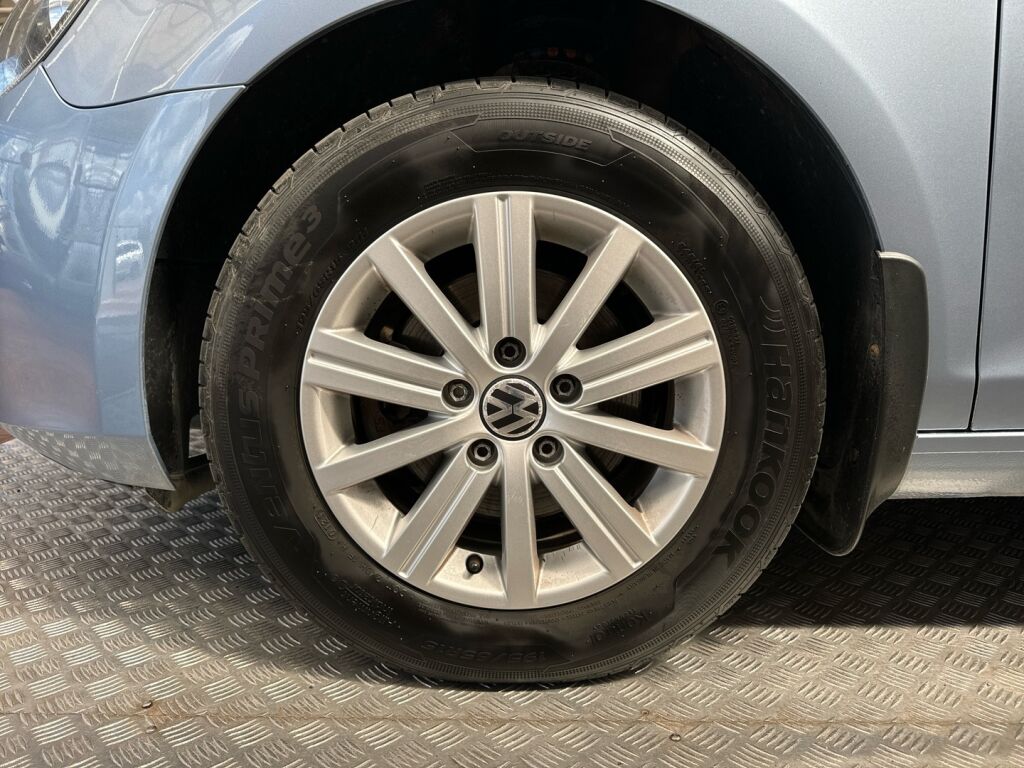 Volkswagen Golf 2011 Sininen