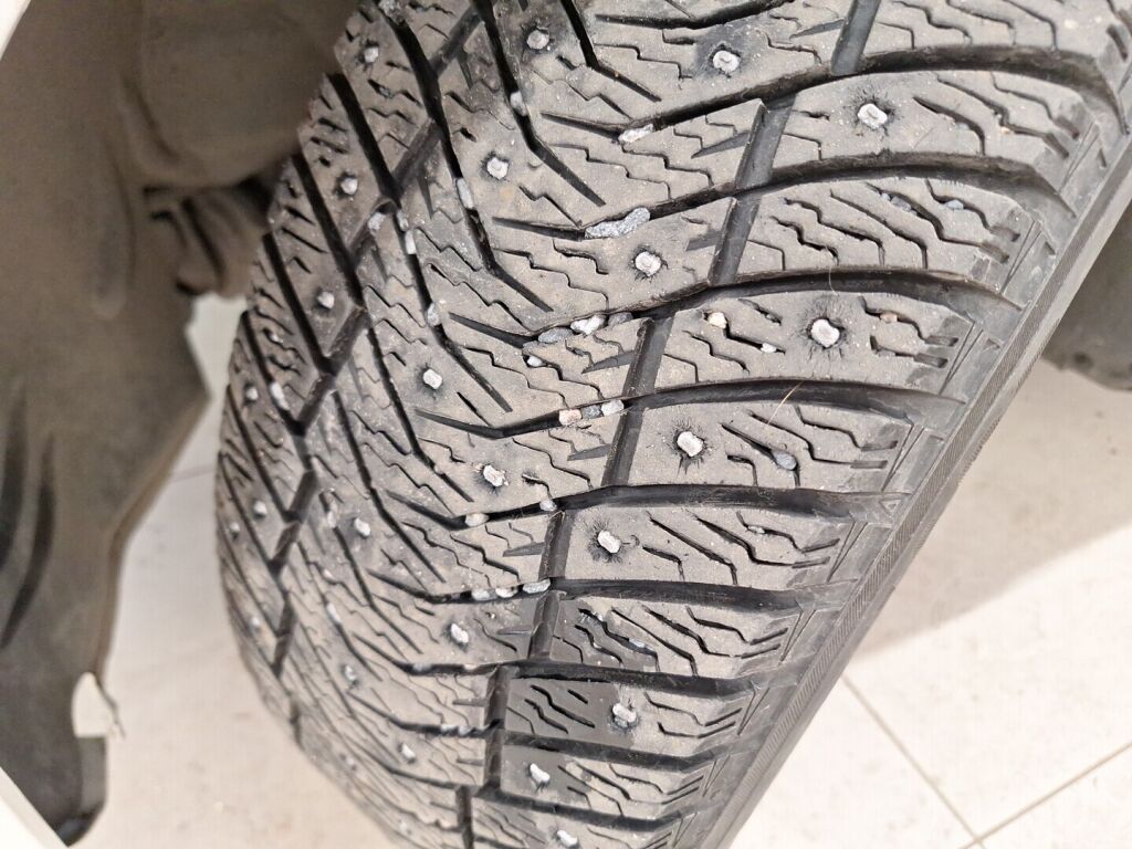 Mercedes-Benz C 2011 Valkoinen