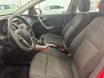 Opel Astra 2012 Punainen