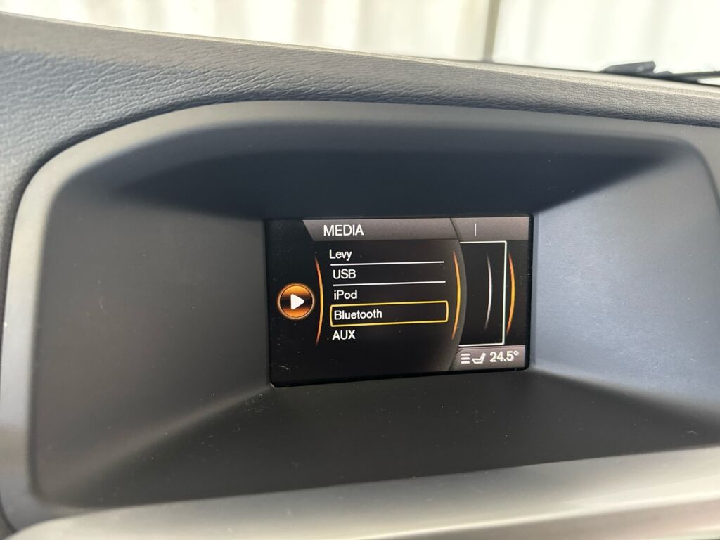 Volvo V60 2012 Ruskea (beige)