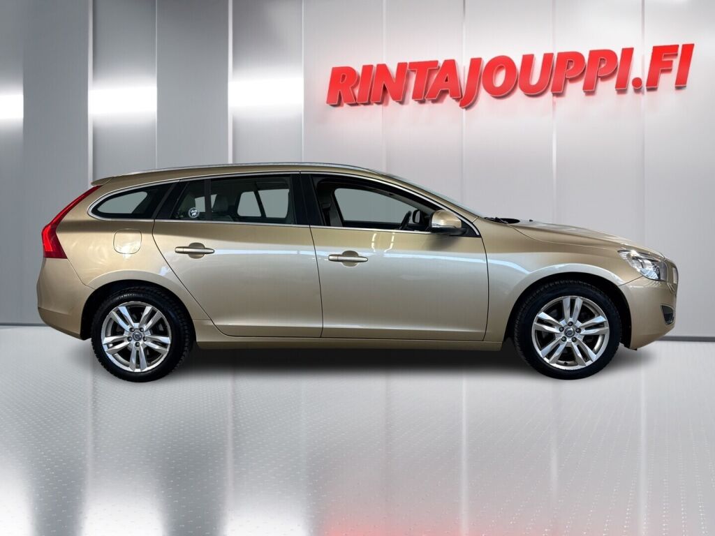 Volvo V60 2012 Ruskea (beige)