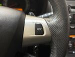 Toyota Auris 2011 Punainen