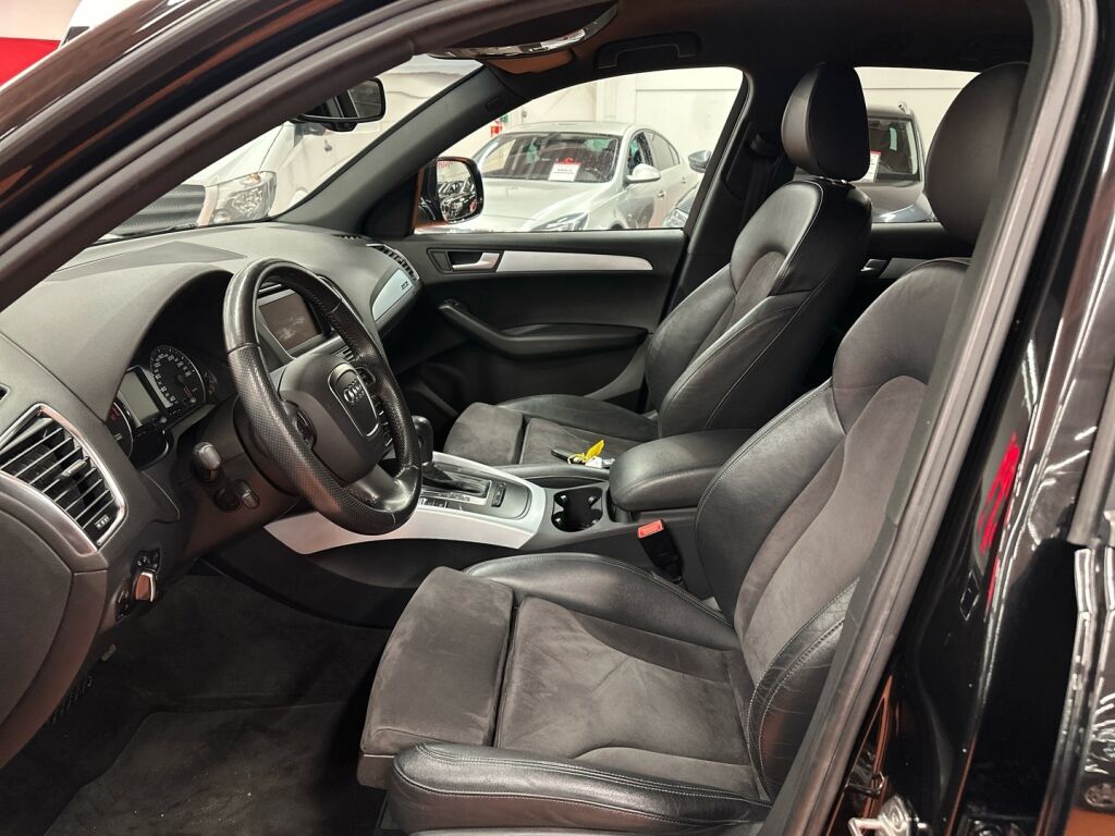Audi Q5 2012 Musta