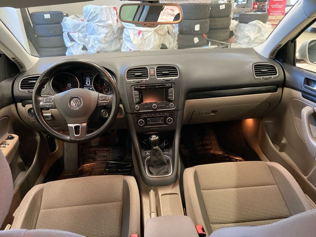 Volkswagen Golf 2011 Hopea