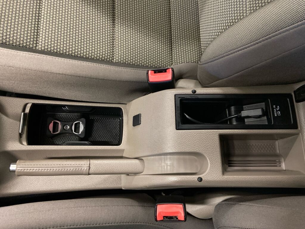 Volkswagen Golf 2011 Hopea