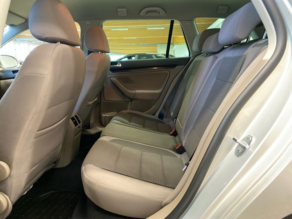 Volkswagen Golf 2011 Hopea