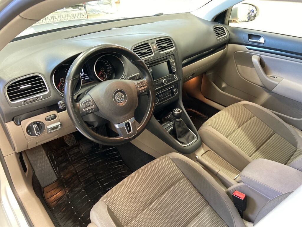 Volkswagen Golf 2011 Hopea