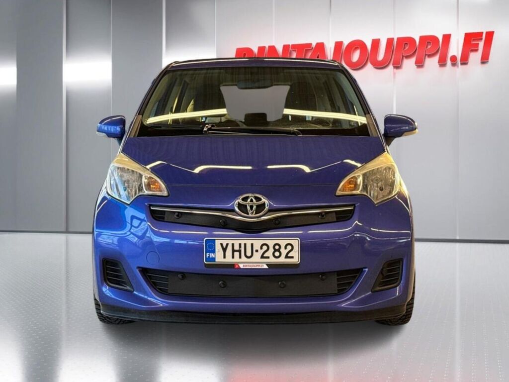 Toyota Verso-S 2011 Sininen