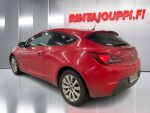 Opel Astra 2012 Punainen