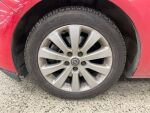 Opel Astra 2012 Punainen