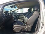 Opel Astra 2012 Hopea