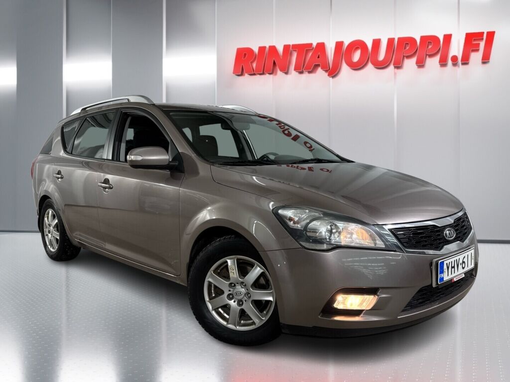 Kia Ceed 2012 Ruskea (beige)