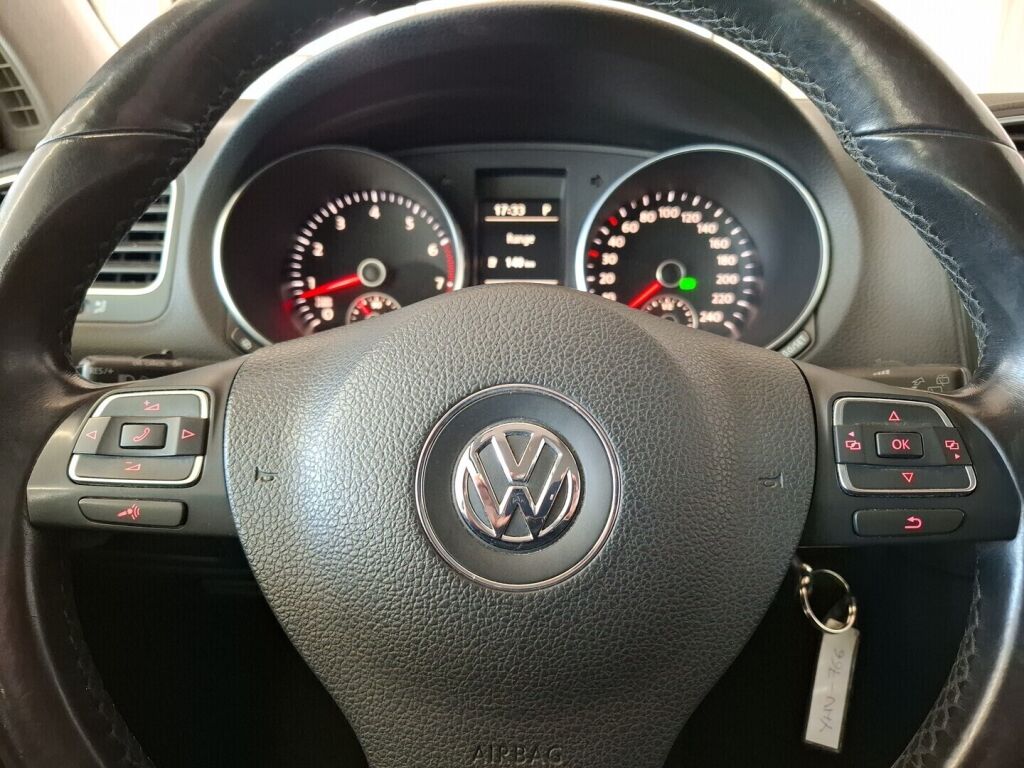 Volkswagen Golf 2012 Harmaa