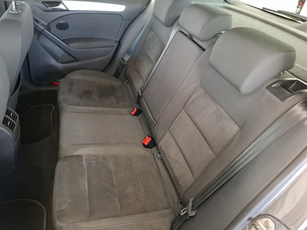 Volkswagen Golf 2012 Harmaa