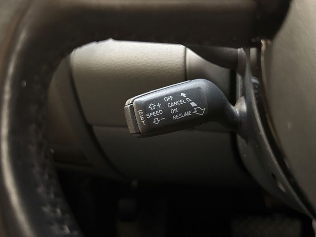 Audi Q7 2012 Valkoinen