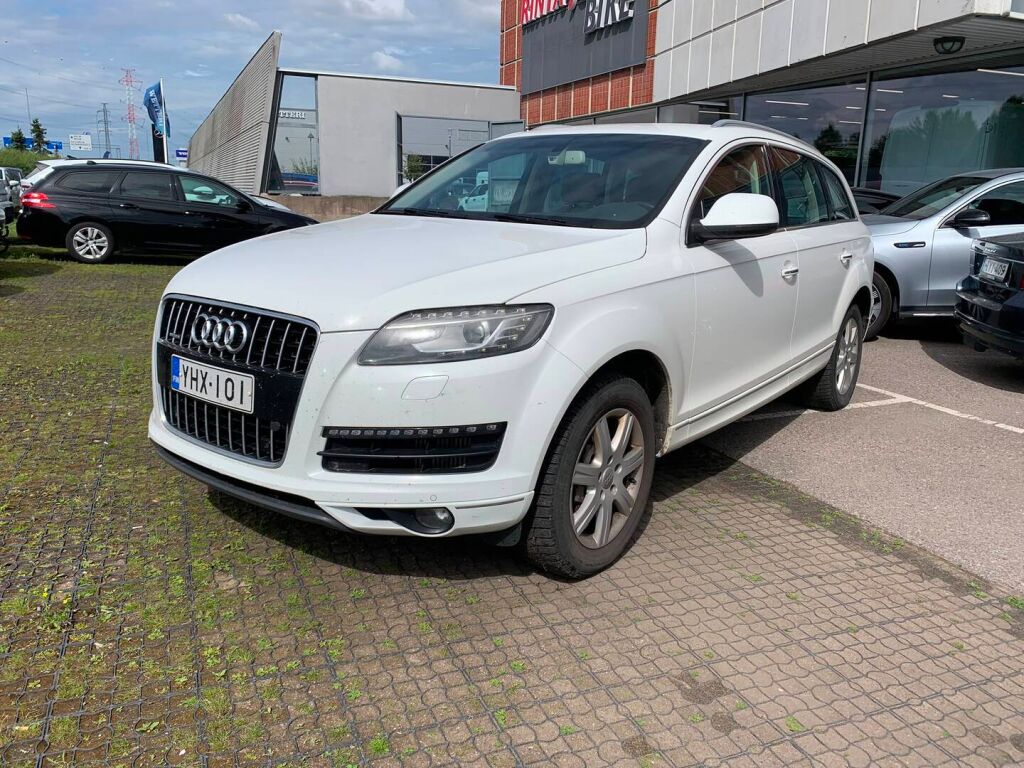 Audi Q7 2012 Valkoinen