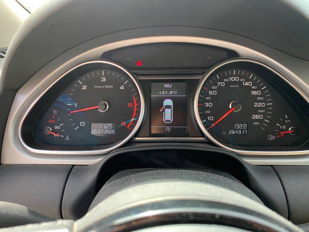 Audi Q7 2012 Valkoinen
