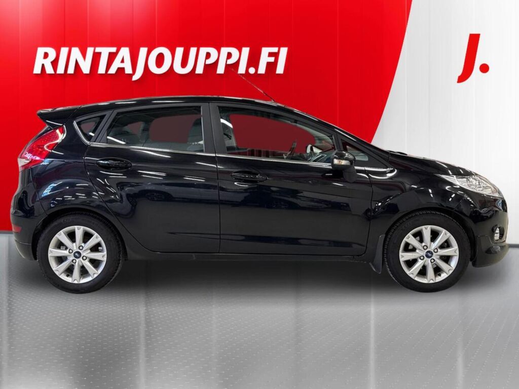 Ford Fiesta 2012 Musta