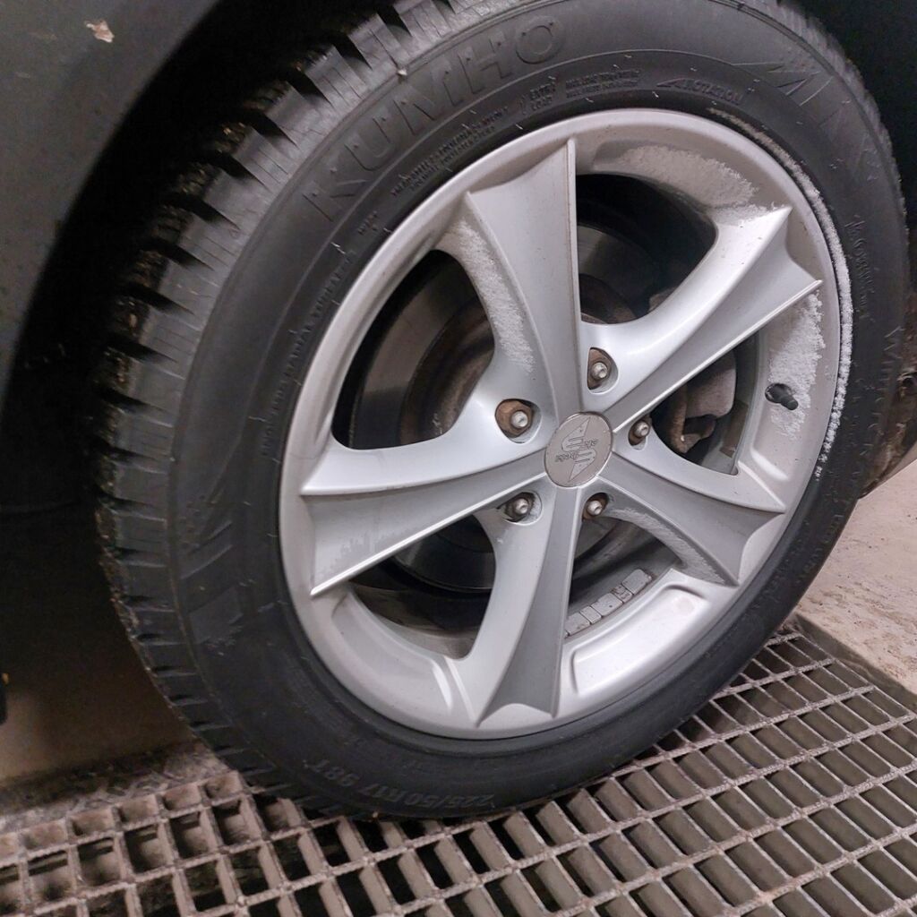 Opel Insignia 2012 Musta