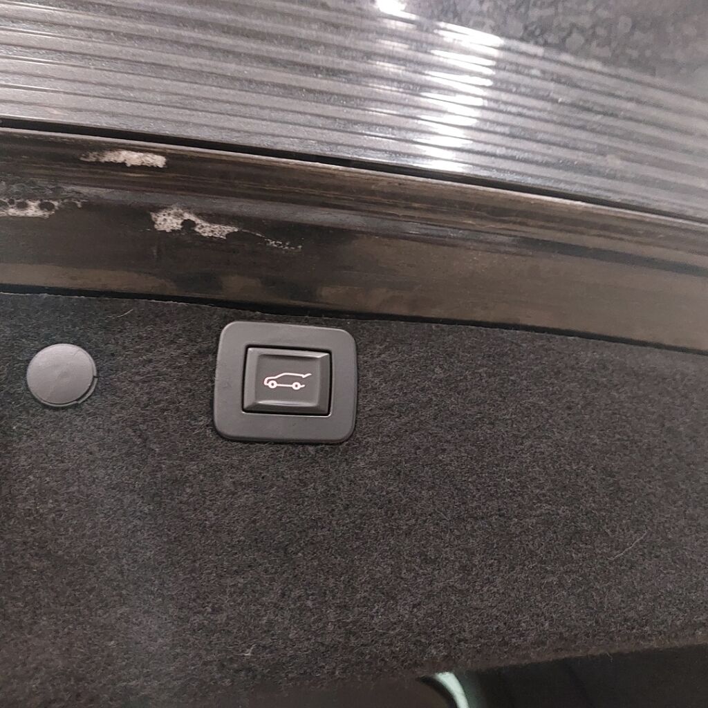 Opel Insignia 2012 Musta