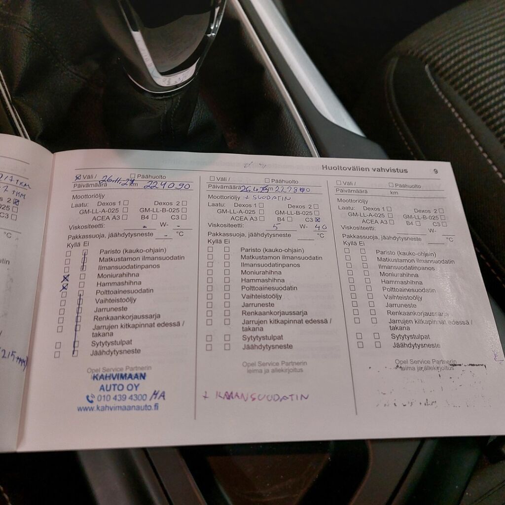 Opel Insignia 2012 Musta