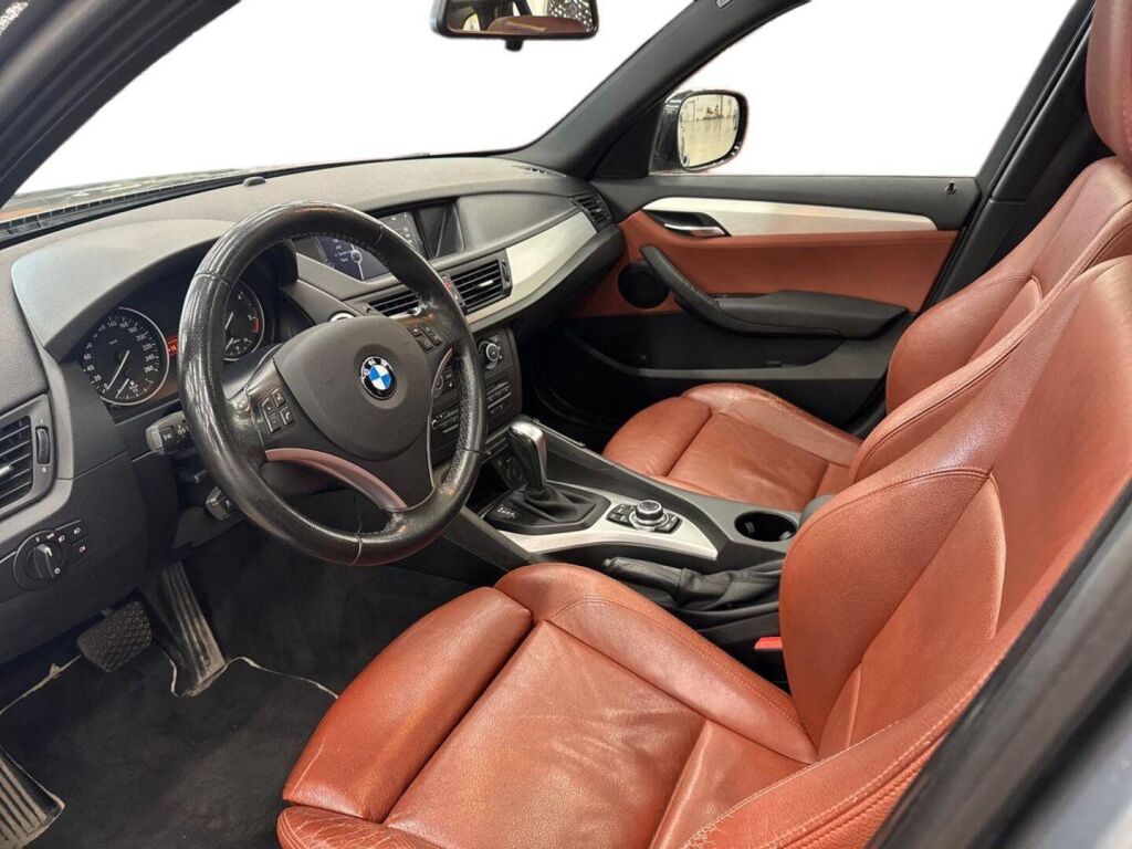 BMW X1 2011 Harmaa