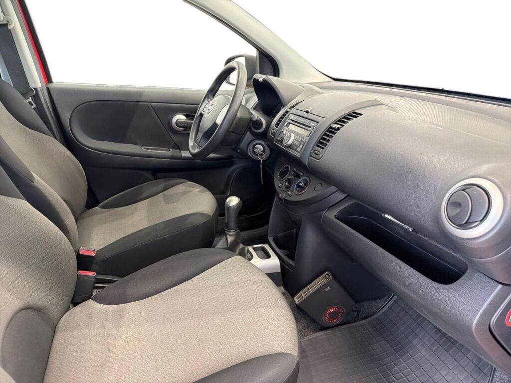 Nissan Note 2012 Punainen