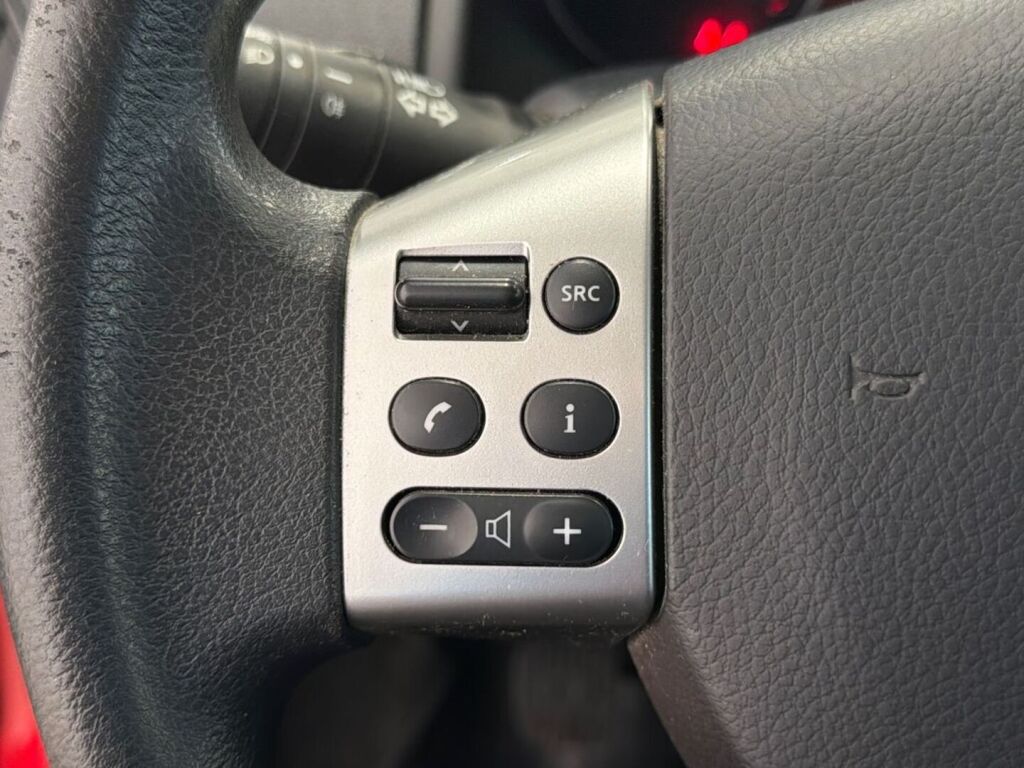 Nissan Note 2012 Punainen