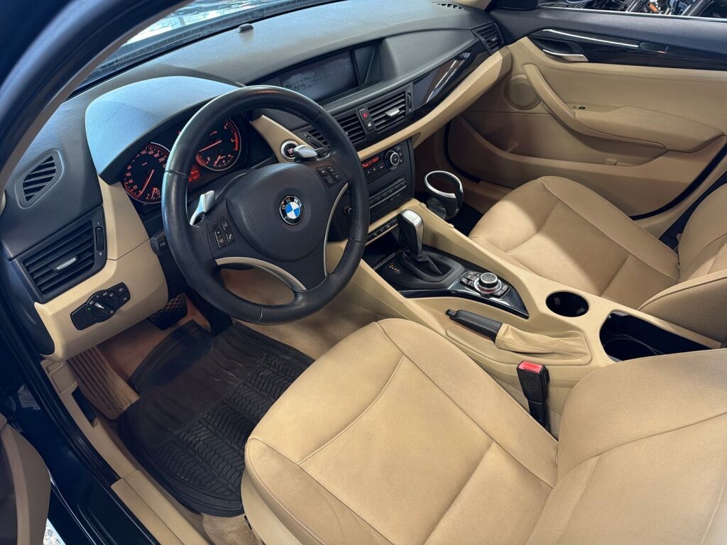 BMW X1 2010 Sininen