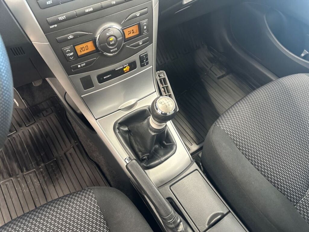 Toyota Corolla 2012 Hopea