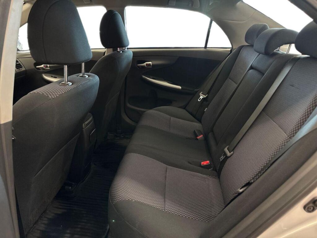 Toyota Corolla 2012 Hopea