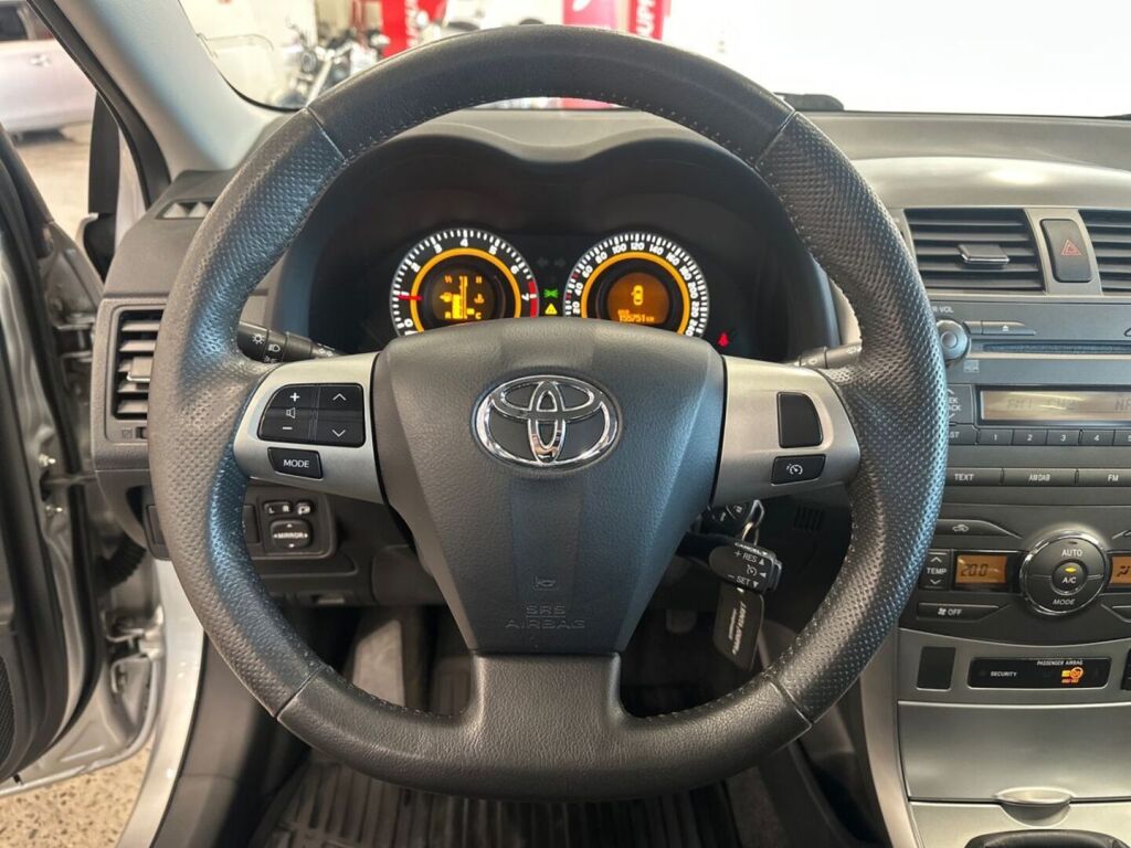 Toyota Corolla 2012 Hopea