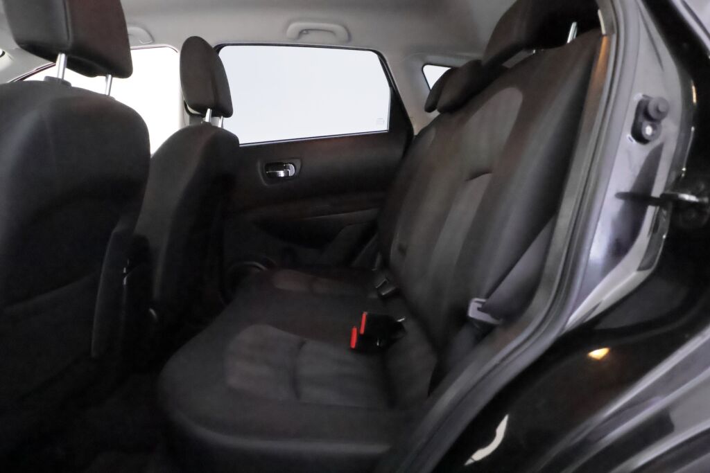 Nissan Qashqai 2012 Musta