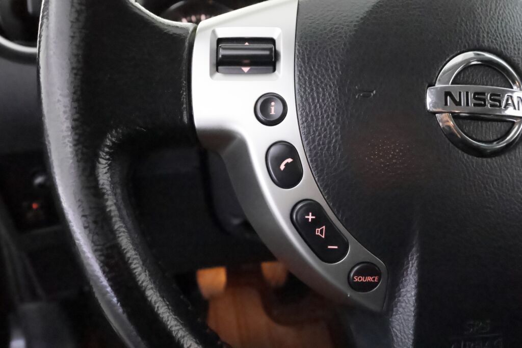 Nissan Qashqai 2012 Musta