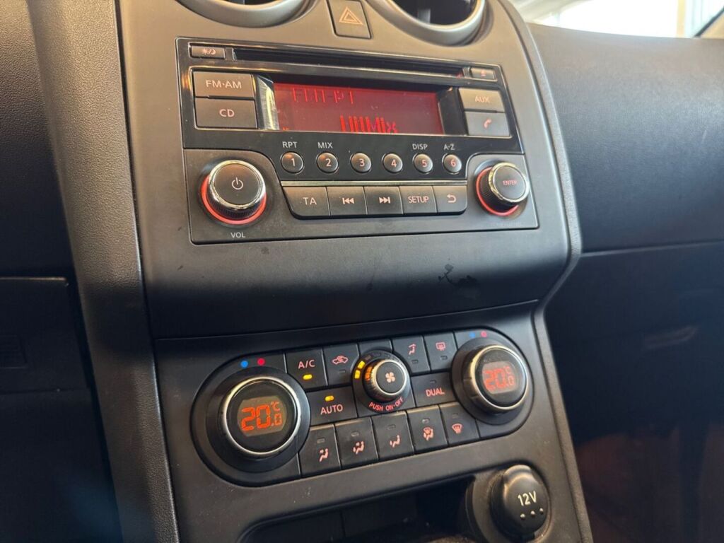 Nissan Qashqai+2 2013 Punainen