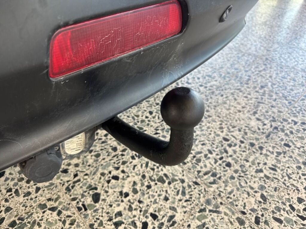Nissan Qashqai+2 2013 Punainen