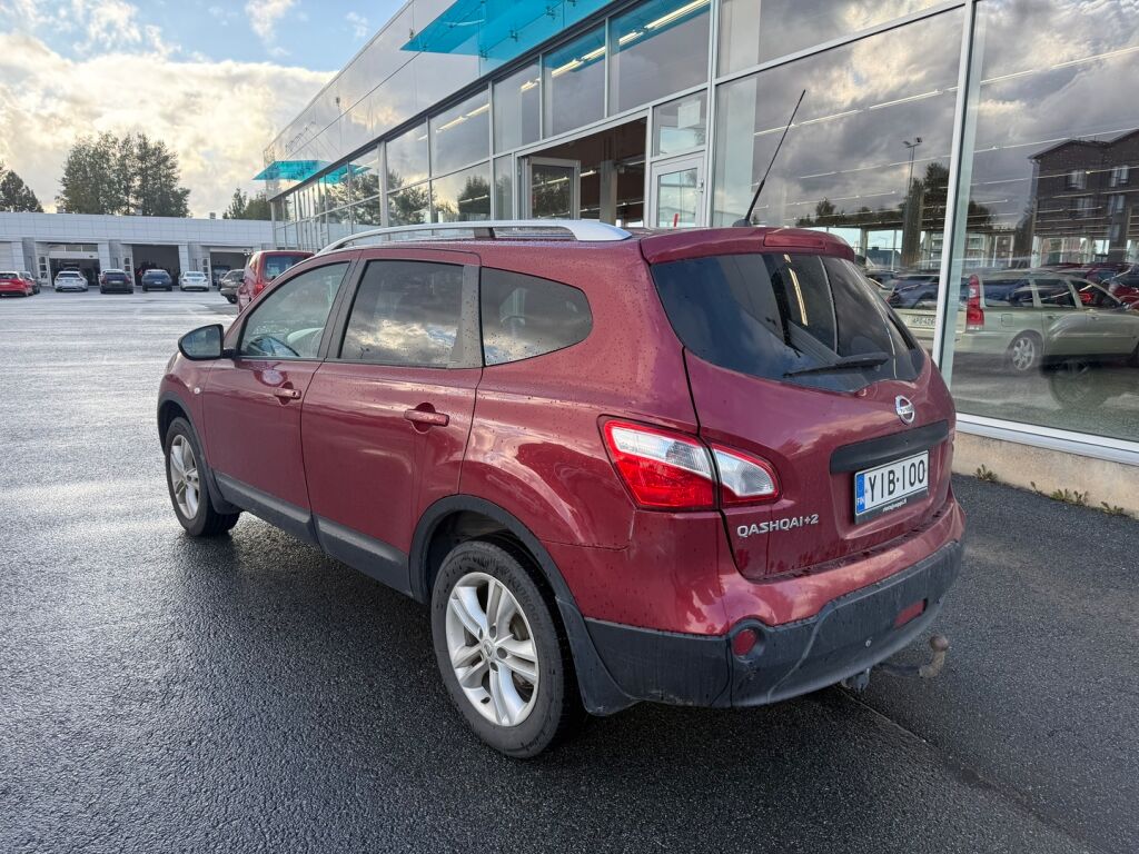 Nissan Qashqai+2 2013 Punainen
