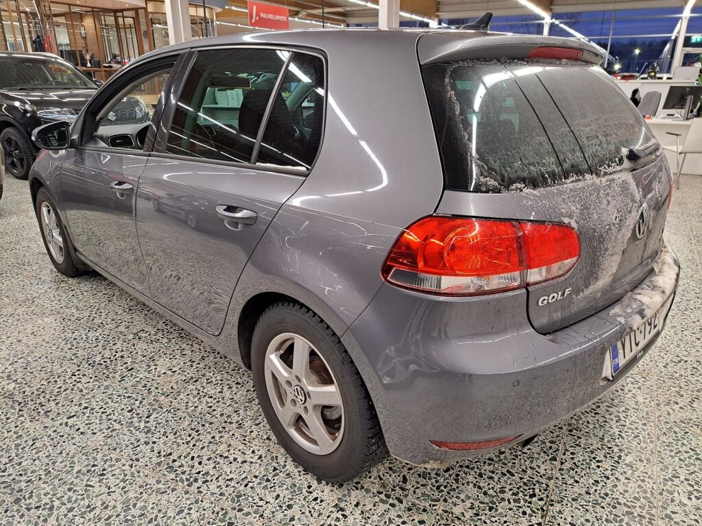 Volkswagen Golf 2012 Harmaa