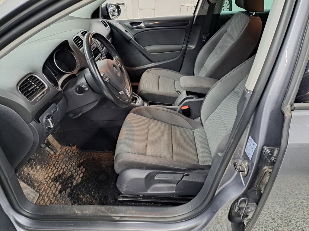 Volkswagen Golf 2012 Harmaa