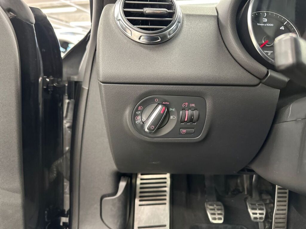 Audi TT 2008 Musta