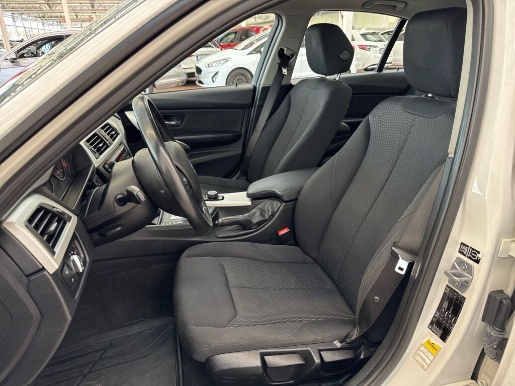 BMW 316 2013 Valkoinen