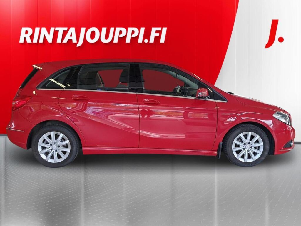 Mercedes-Benz B 2013 Punainen