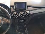Mercedes-Benz B 2013 Punainen