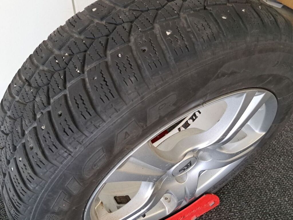 Mercedes-Benz B 2013 Punainen